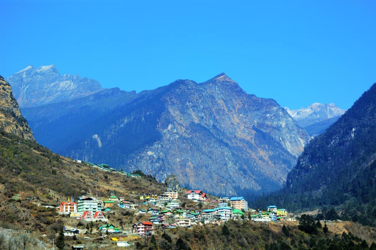 Hotel Rufina Lachung De'Crown Extérieur photo