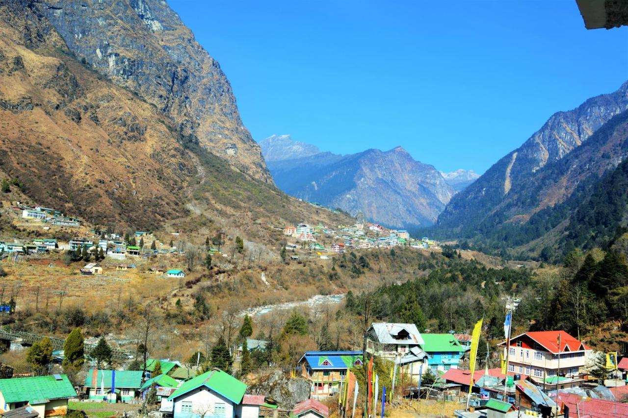 Hotel Rufina Lachung De'Crown Extérieur photo